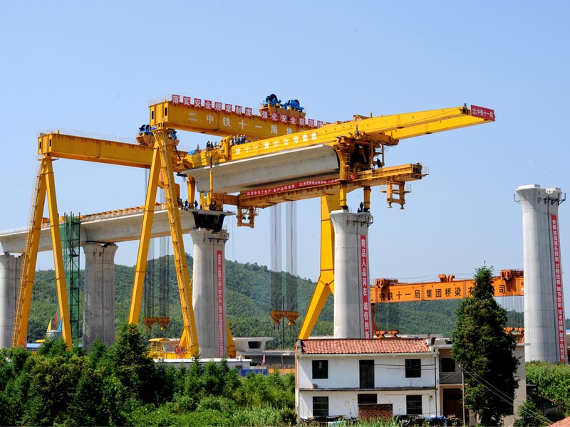 Bridge Girder Launcher for Tunnels